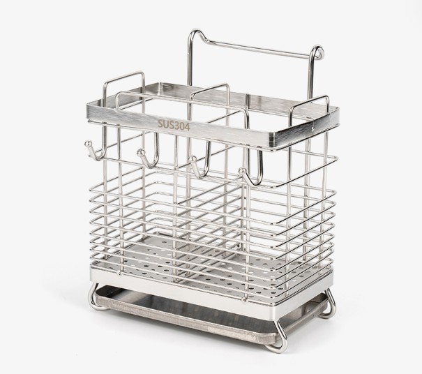 Cad iad na buntáistí a bhaineann le 304 sealbhóir sceanra cruach dhosmálta i gcomparáid le hábhair eile?